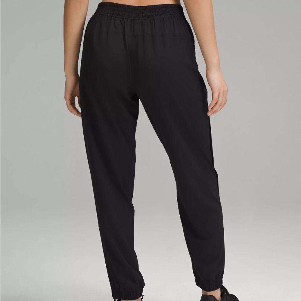 Lululemon Tearaway Mid-Rise Track Pant - Black